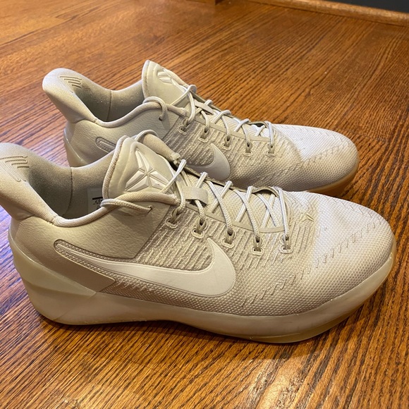 Nike Kobe A.D. Mamba Women’s Basketball Shoes Nike Kobe A.D. Mamba Women’s Basketball Shoes